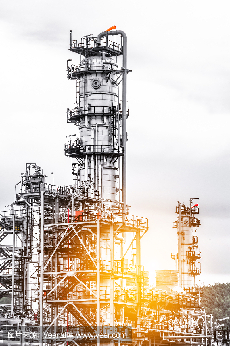 關閉工業區。石油和天然氣煉制工業工廠。